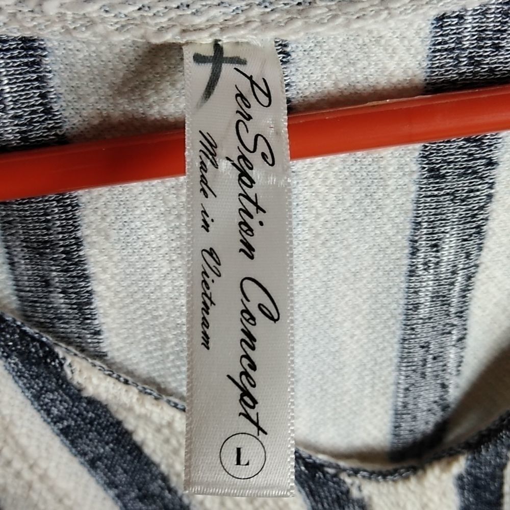 Per Seption Concept hooded tunic - Picture 2 of 4